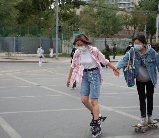 Kask dla malucha – jak dobrać odpowiedni model?